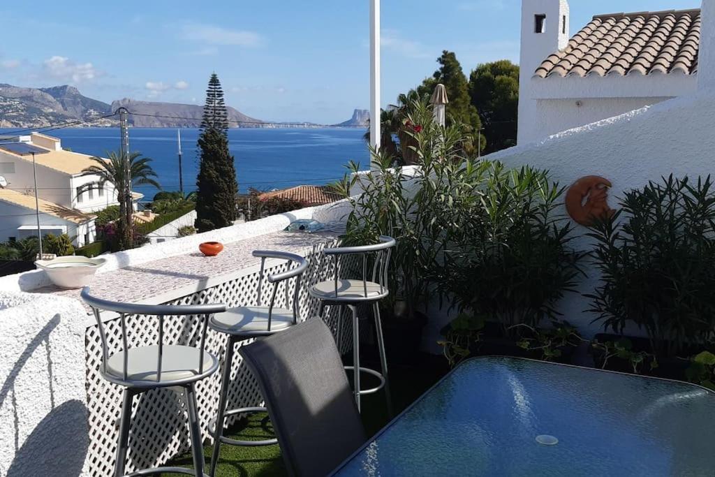 House In The Center Of Albir, 2 Min Walk From The Beach 알비르 외부 사진